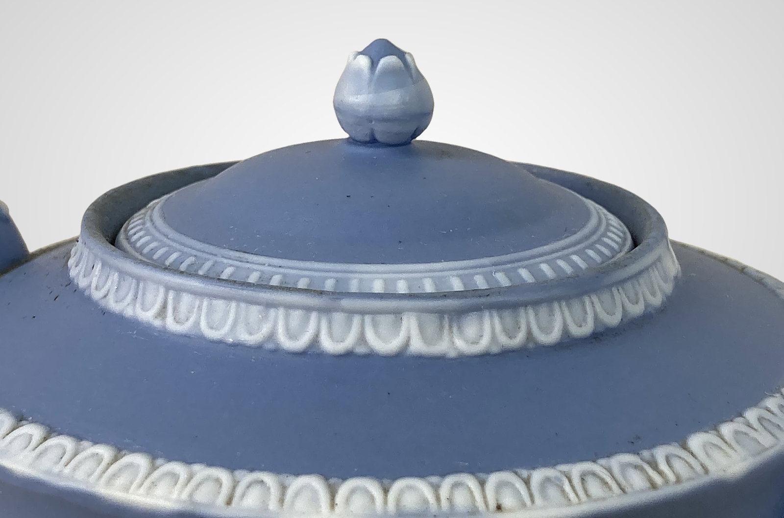 Blue Jasperware Teapot - 6