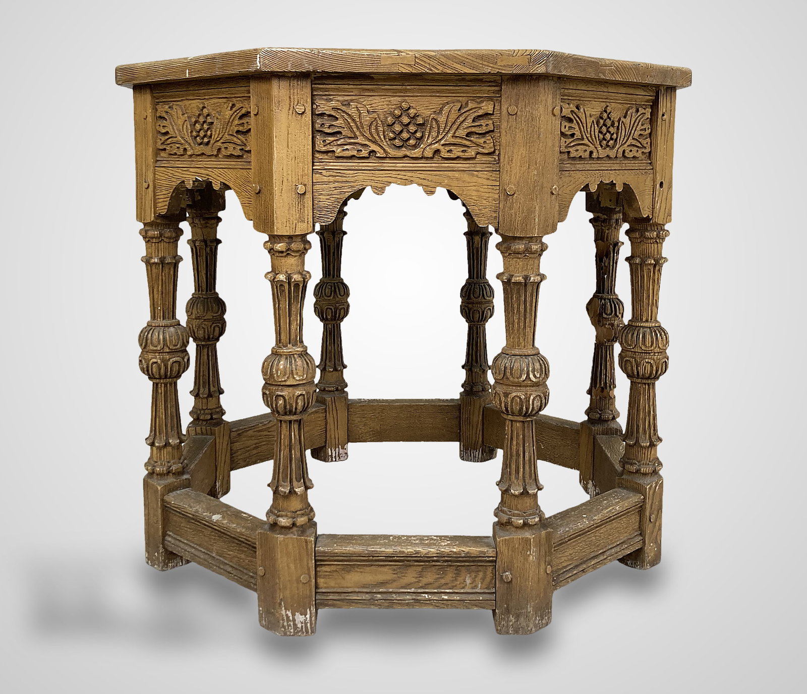 Vintage Molded Renaissance Revival Oak Table - 2