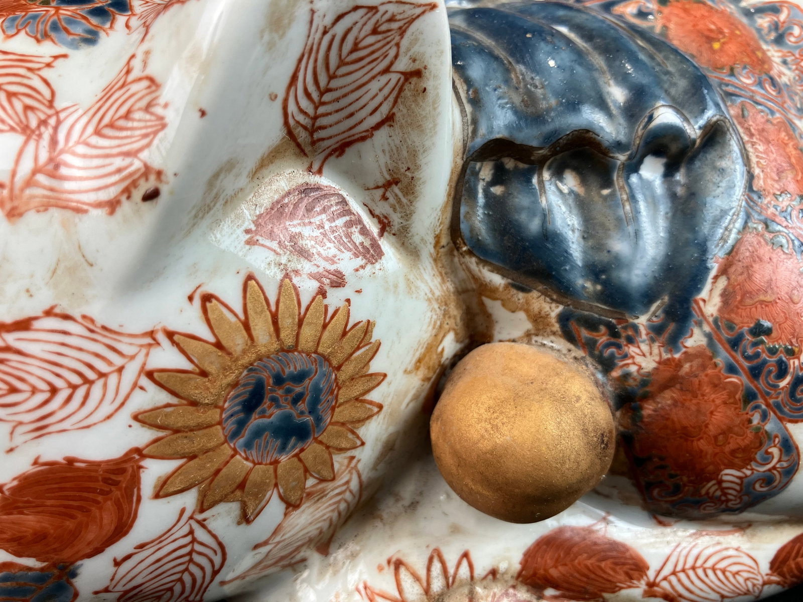 Japanese Imari Sleeping Cat - 5