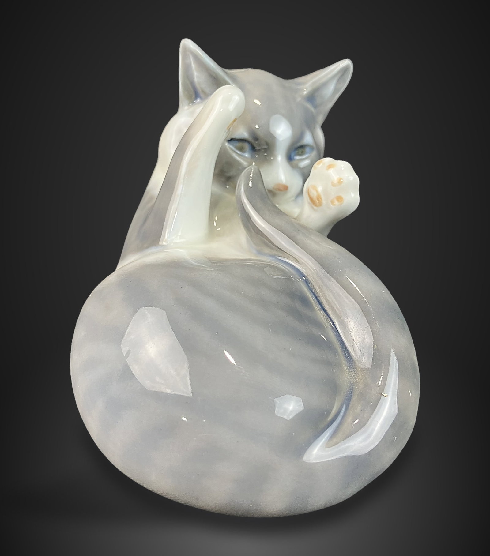 Royal Copenhagen Playful Kitten - 4