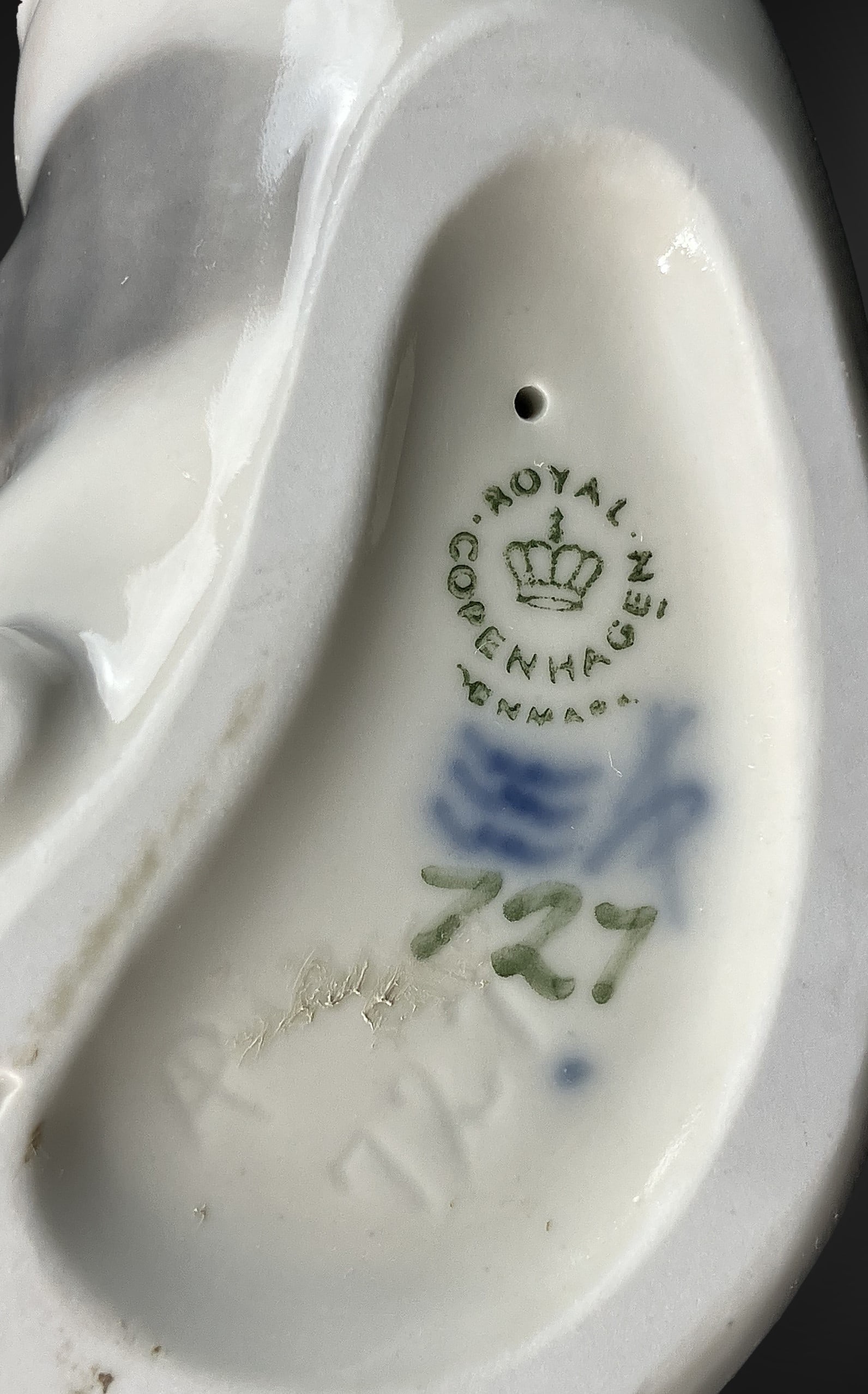 Royal Copenhagen Playful Kitten - 8