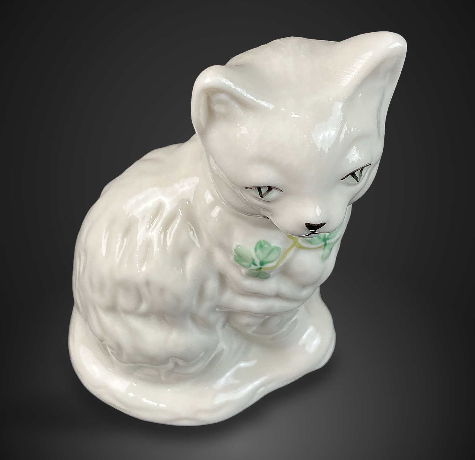 Belleek Quizzical Cat - 3