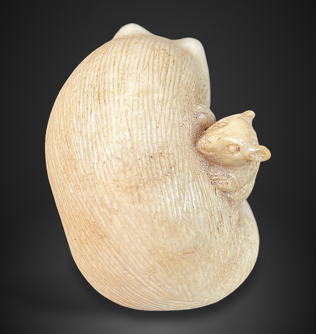 Cat and Mouse Figural Bone Carving - 5