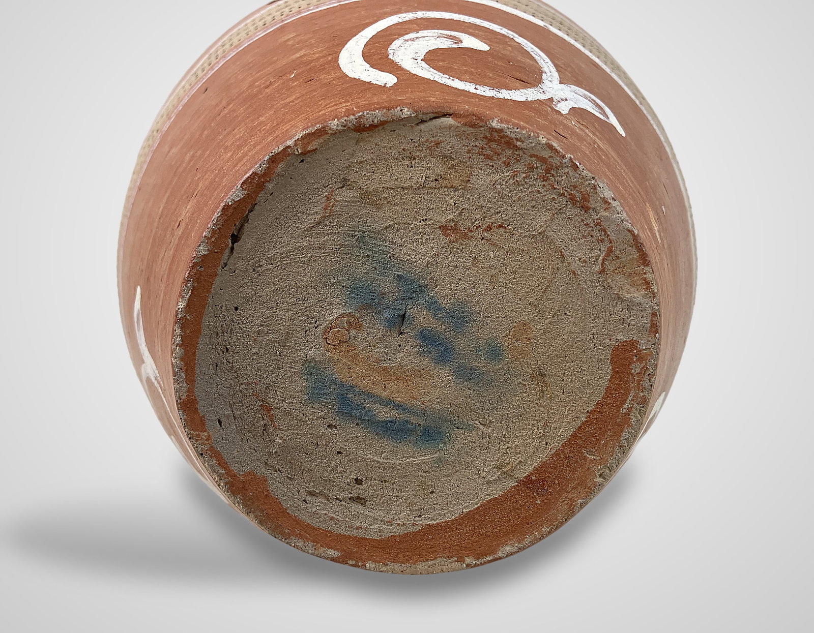 South American Terracotta Folk Art Vase - 7
