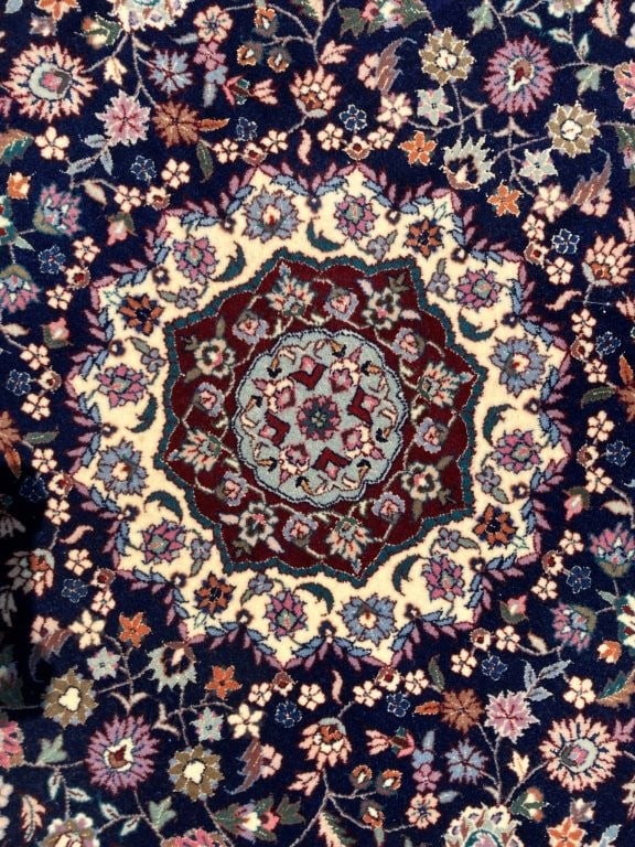 Hand-Knotted Persian Round Wool Rug - 2
