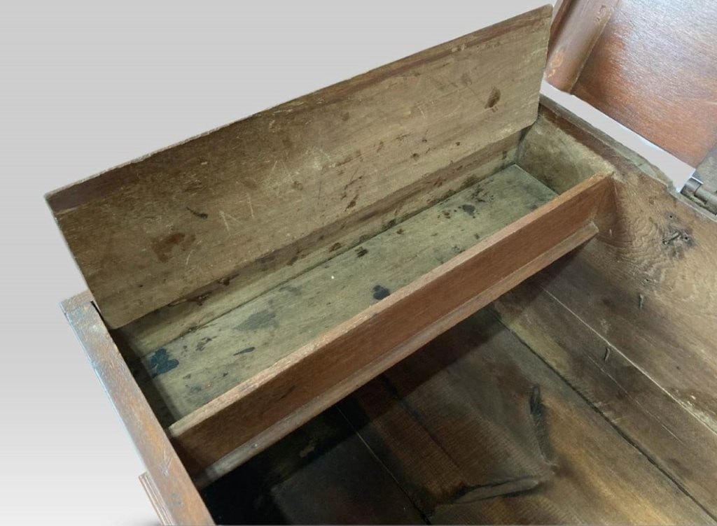 19th-Century Chippendale Style Blanket Chest - 3