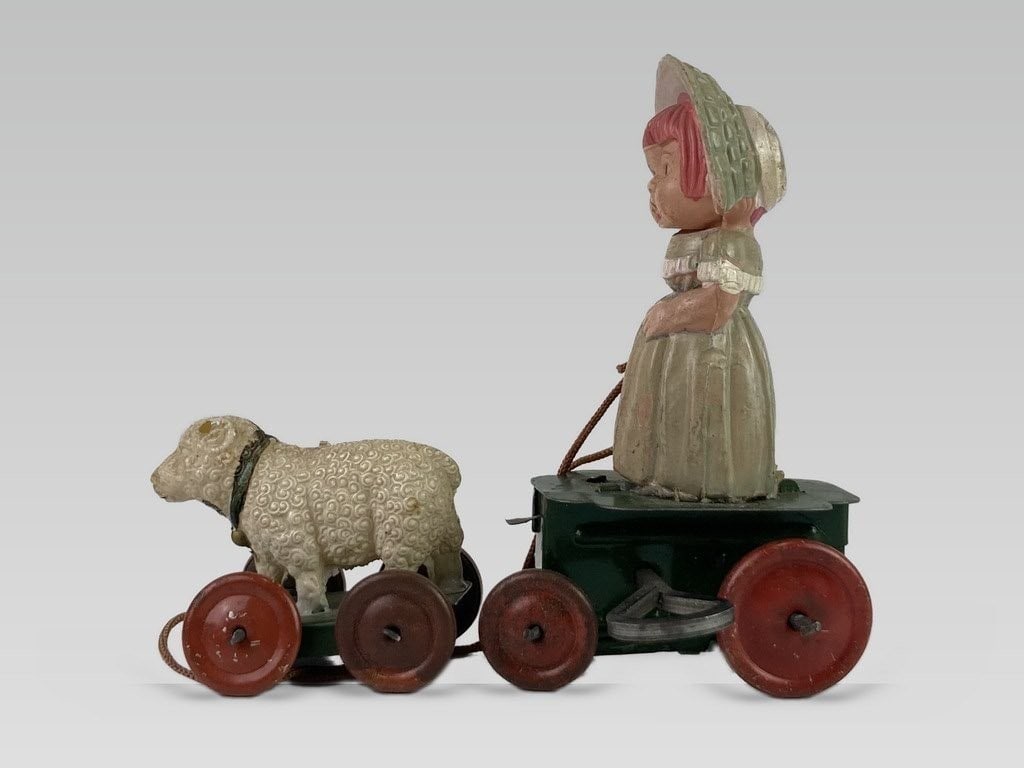 20th Century Mary and Lamb Wind-Up Toy - 4