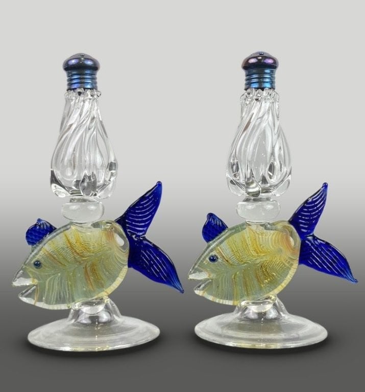 Gazelle Glass Art Glass Fish Salt and Pepper Shakers - 2