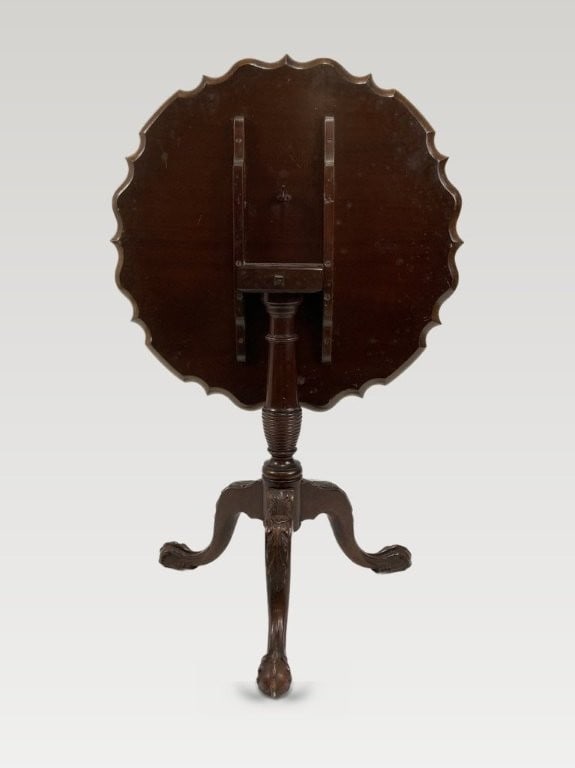 Georgian-Style Tilt-Top Pie Crust Table - 2