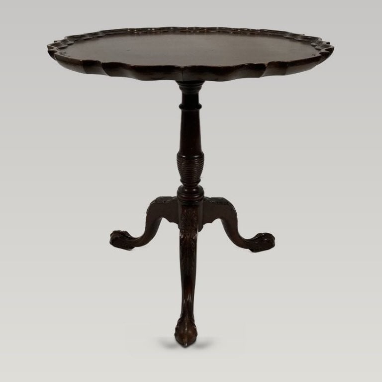 Georgian-Style Tilt-Top Pie Crust Table - 4