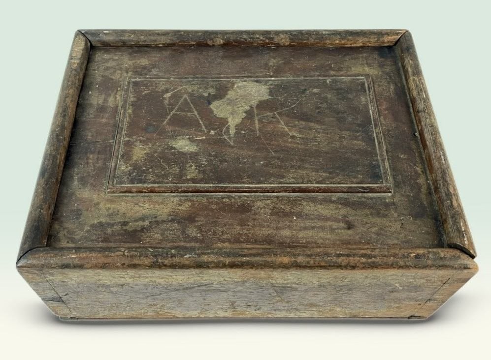 19th Century Mahogany Sliding-Top Box - 2