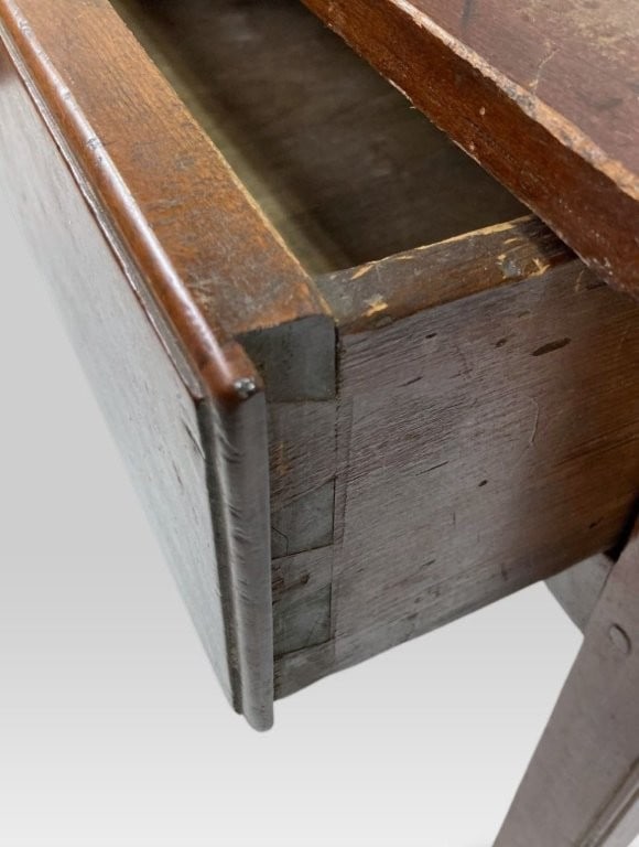Chippendale One-Drawer Stand - 4