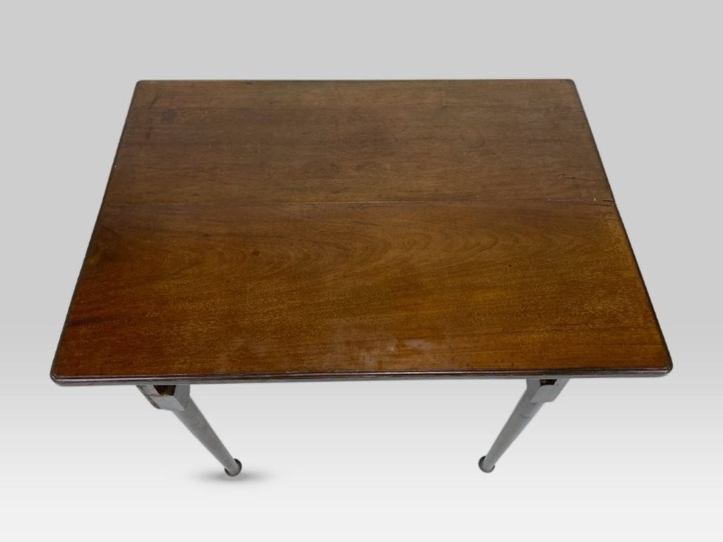Queen Anne-Style Drop-Leaf Table - 2