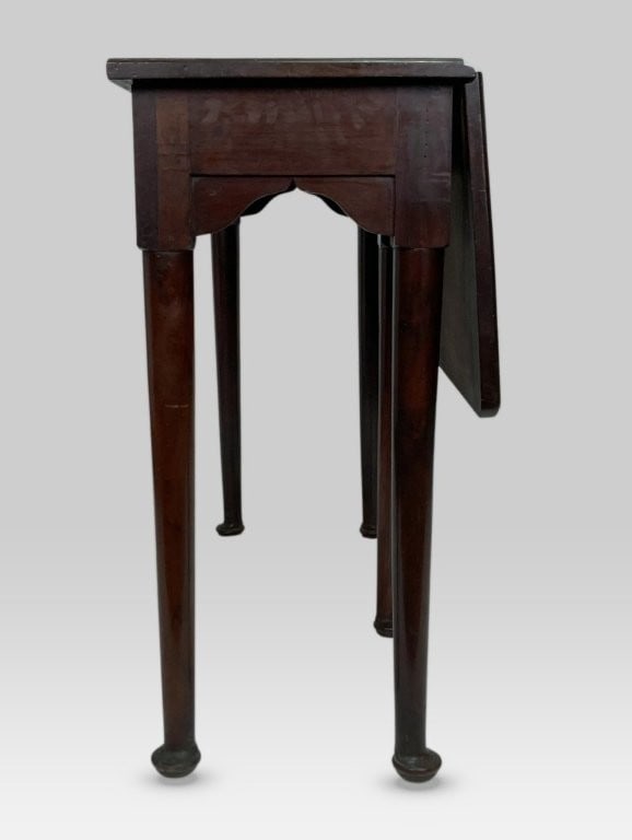 Queen Anne-Style Drop-Leaf Table - 4