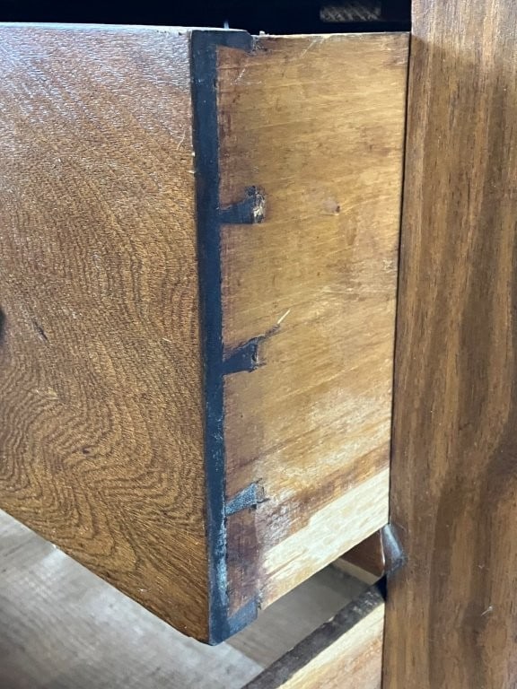 Late 19th-Century Walnut Chest - 4