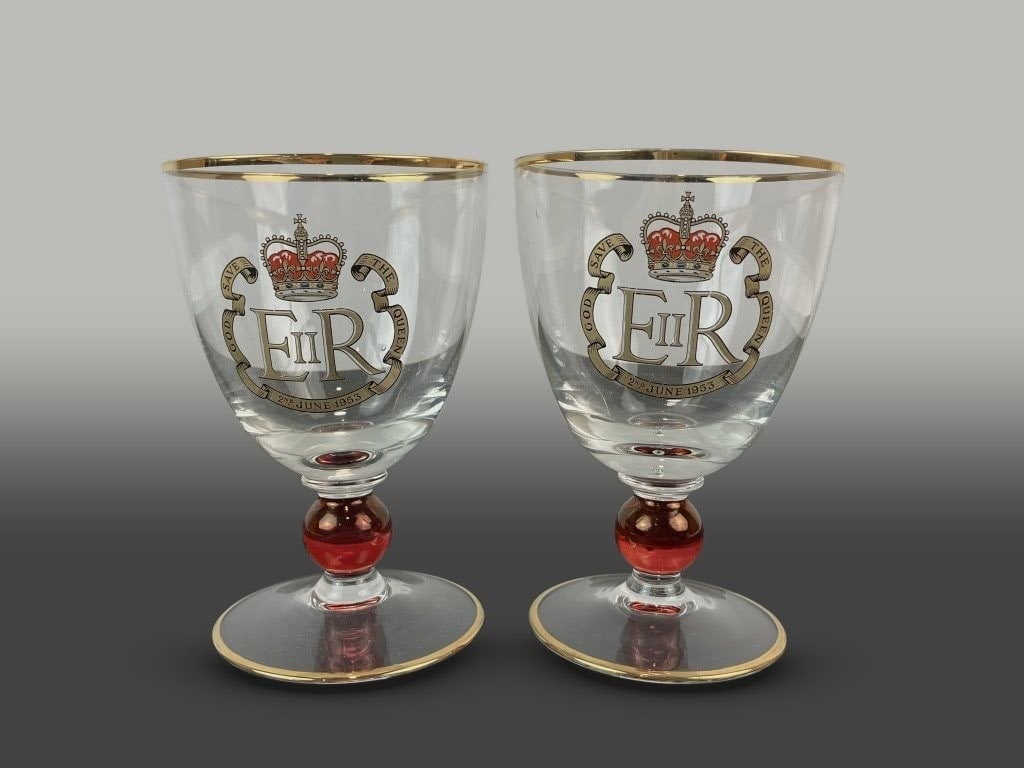 Pair of Queen Elizabeth II Commemorative Coronation Goblets - 2