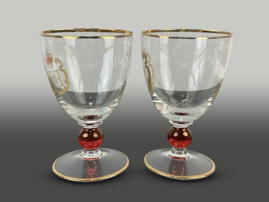 Pair of Queen Elizabeth II Commemorative Coronation Goblets - 4