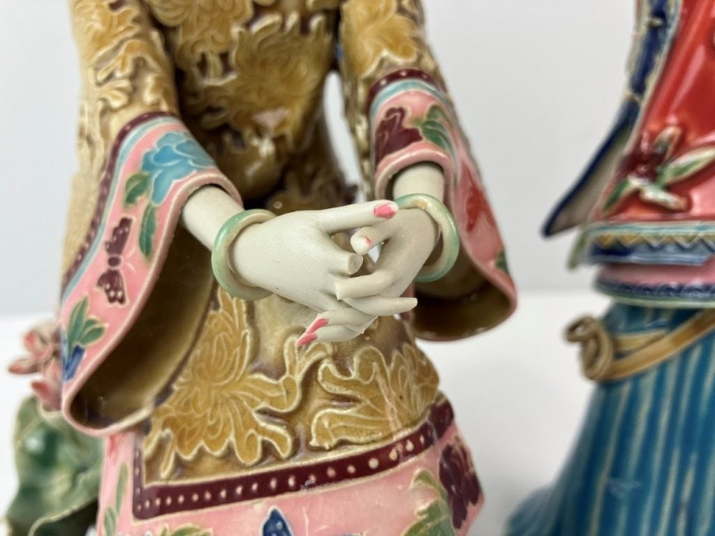 Pair of Chinese Ceramic Lady Figurines - 3