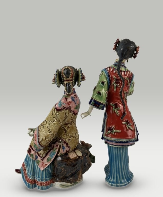 Pair of Chinese Ceramic Lady Figurines - 4