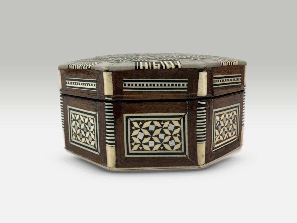 Egyptian Mother of Pearl Inlay Box - 3