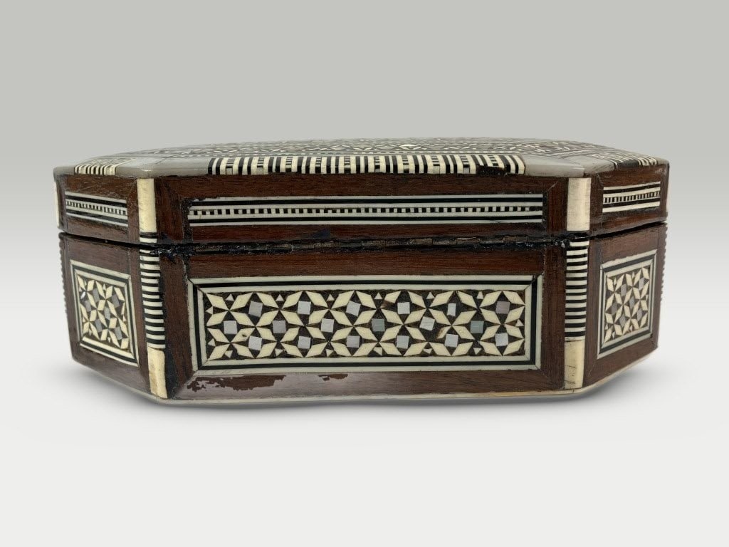 Egyptian Mother of Pearl Inlay Box - 4
