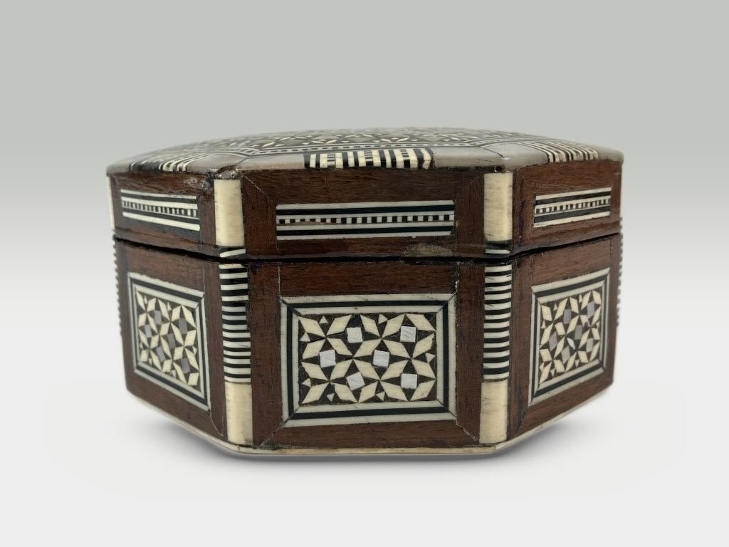 Egyptian Mother of Pearl Inlay Box - 5
