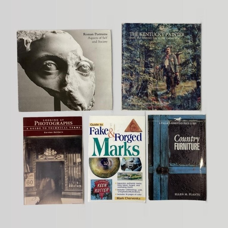 Assortment of Art Historical and Reference Books and Pamphlets - 4