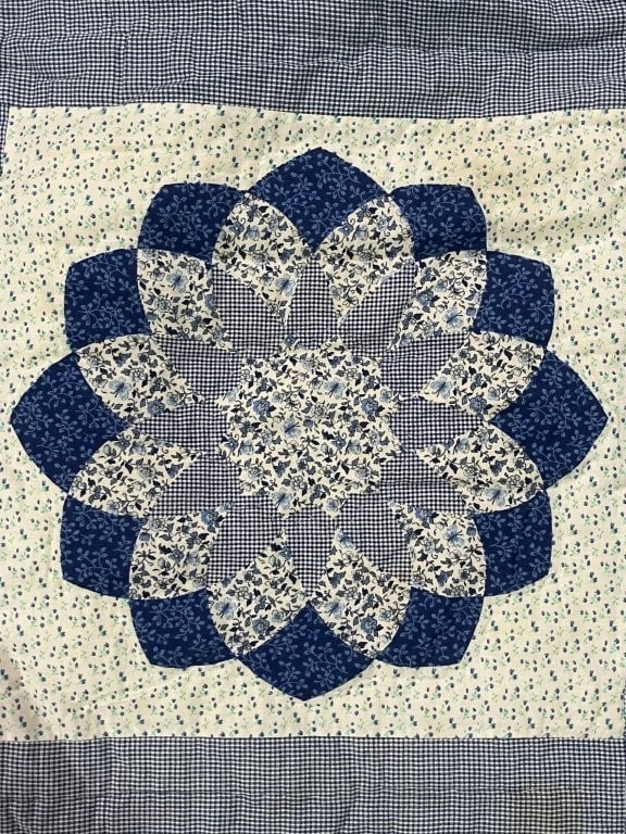 Blue and White Dresden Plate Quilt - 2
