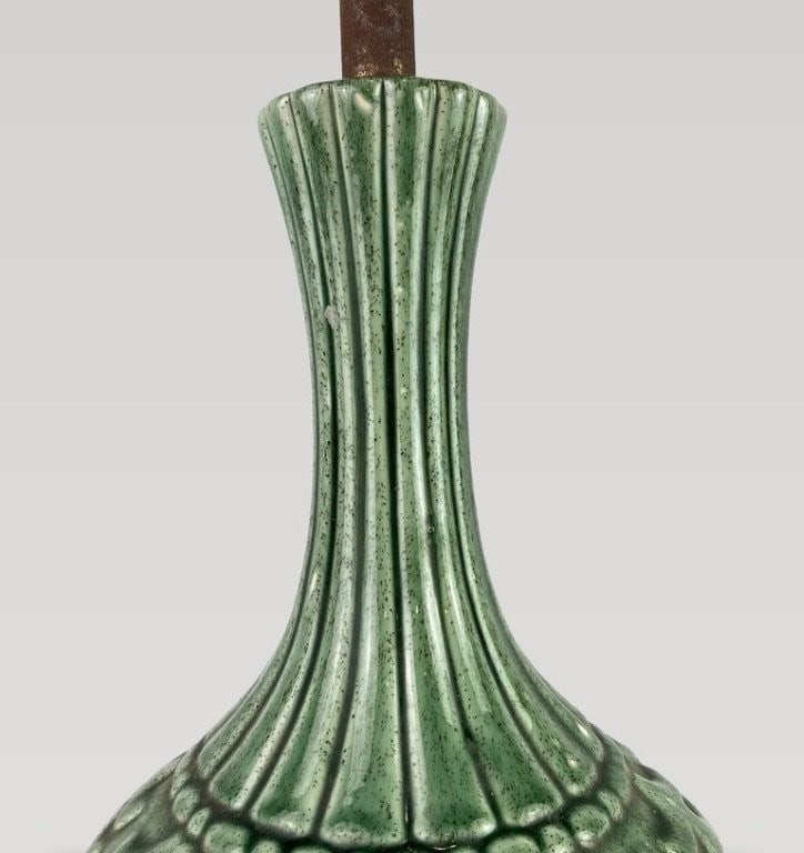 Mid-Century Modern Majolica-Style Lamp - 3