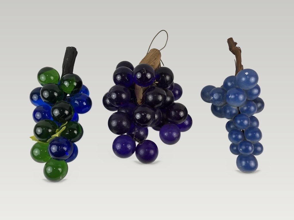 Massive Grape Assortment Including Stone Fruit - 4