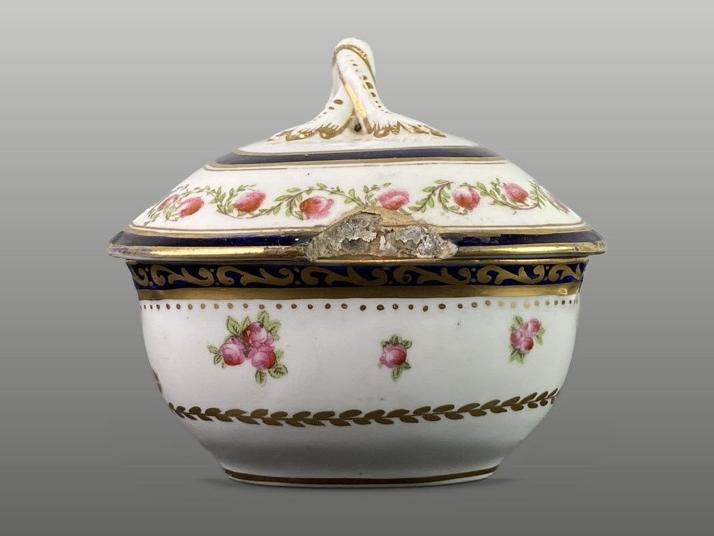 19th Century English Porcelain Trinket Dish - 3