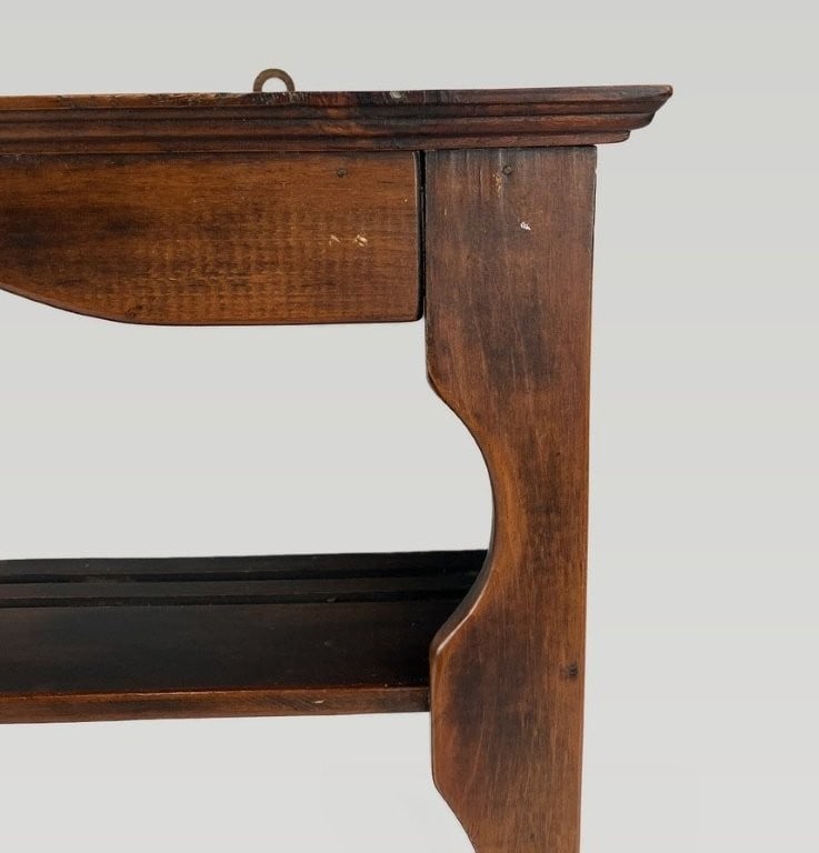 20th Century Scalloped Wall Shelf - 3