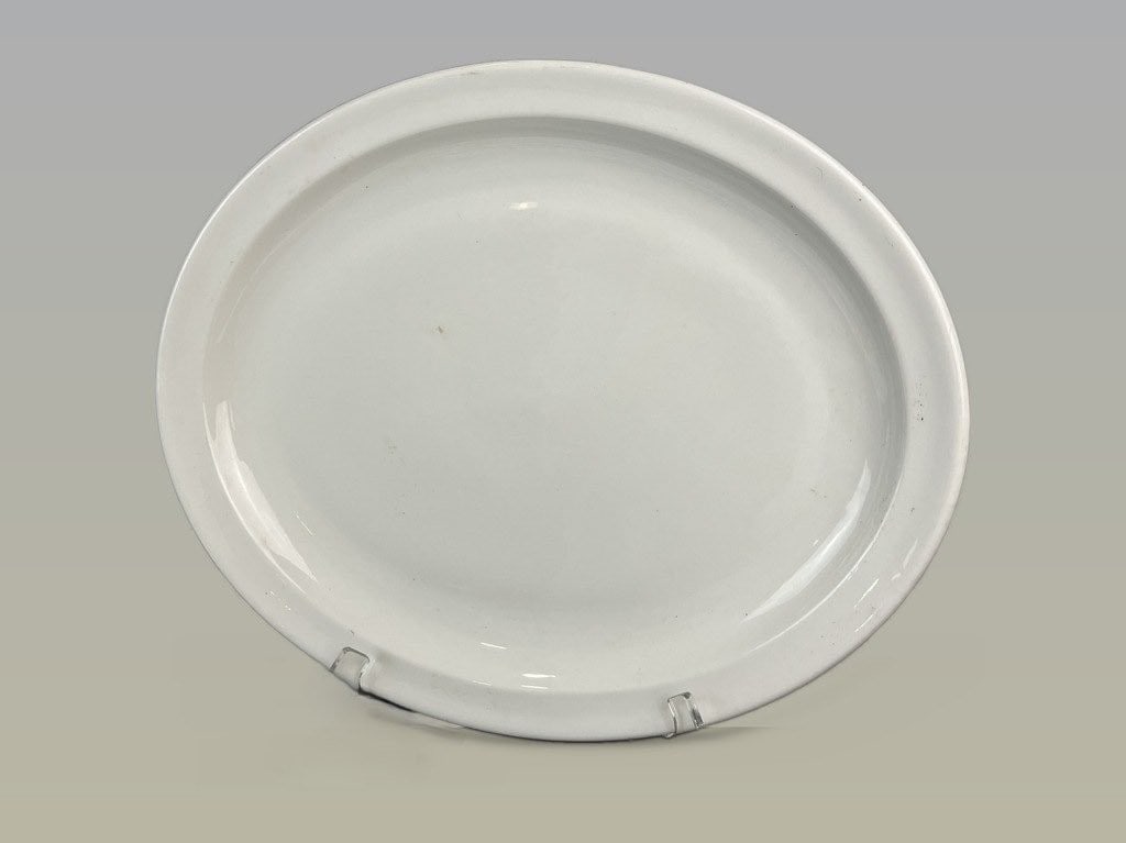 Mid-Century Modern Serving Platters and Trays - 7