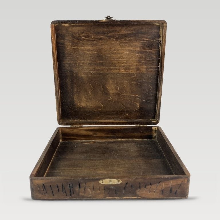 Folk Art Eagle Cigar Box - 7
