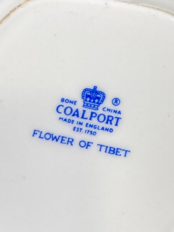 Porcelain Including Paragon Louis Wain Cat Plate - 8