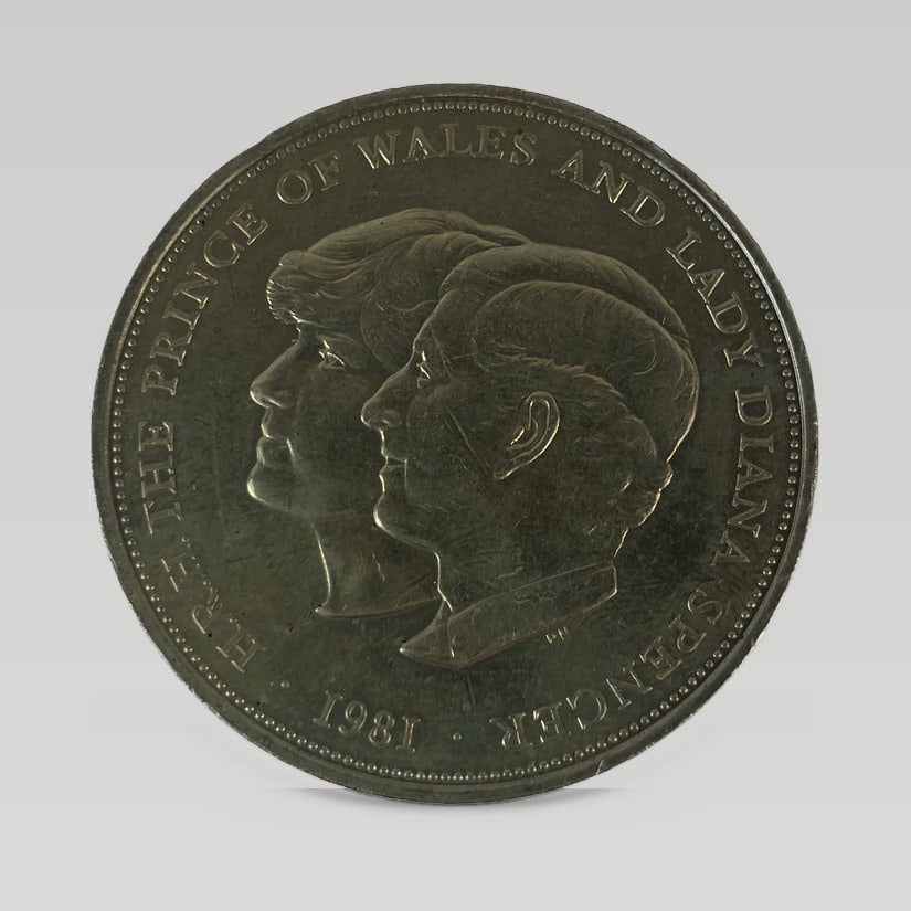 Pair of 1981 Royal Wedding Crowns - 5