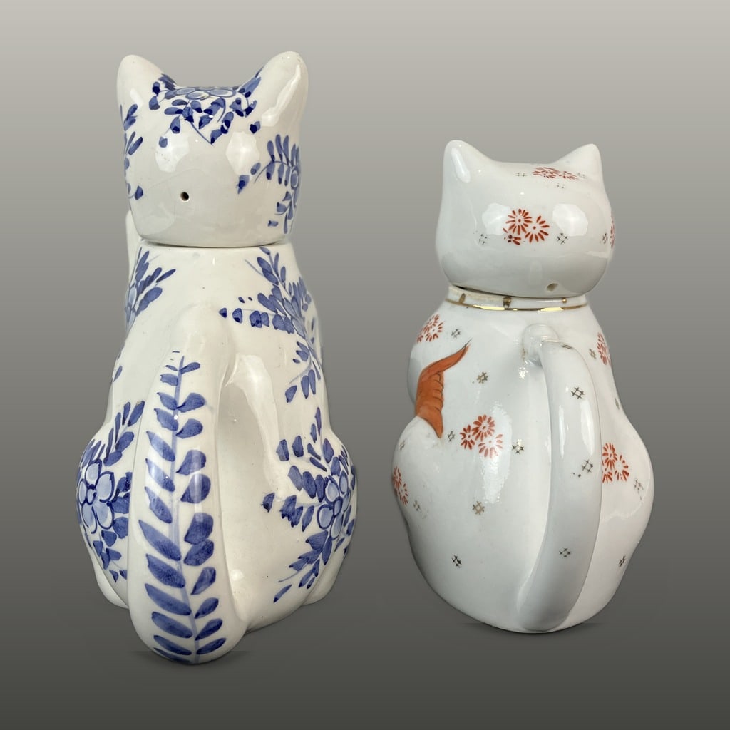 Pair of Japanese Porcelain Cat Teapots - 4