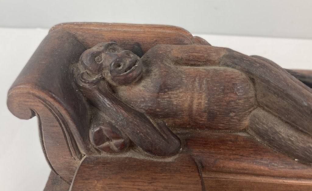 Fine Folk Art Carving of an Ape - 3