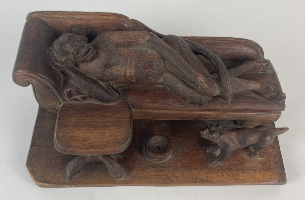 Fine Folk Art Carving of an Ape - 4