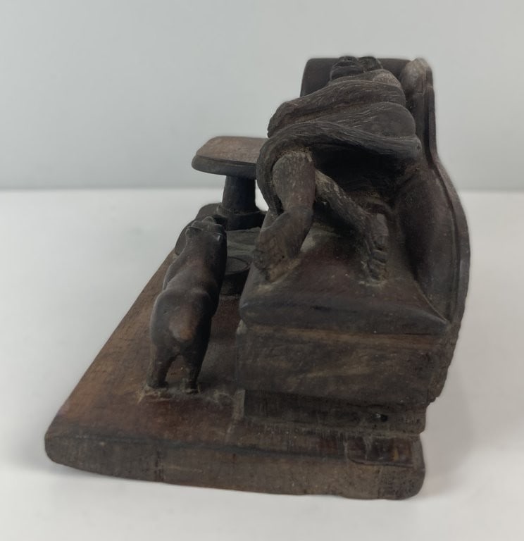 Fine Folk Art Carving of an Ape - 5