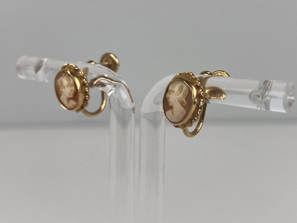 14KT Gold Cameo Screw-Back Earrings - 2