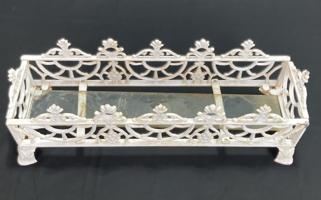 Pair of White-Painted Cast Aluminum Garden Planters - 3