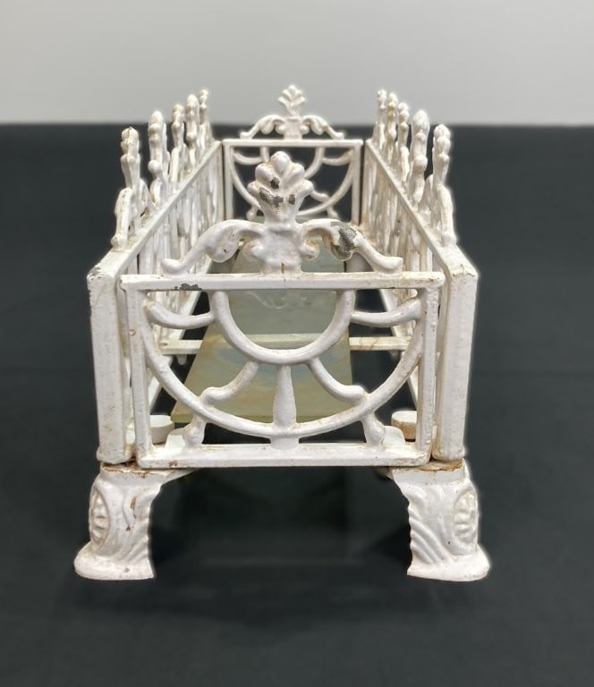 Pair of White-Painted Cast Aluminum Garden Planters - 4