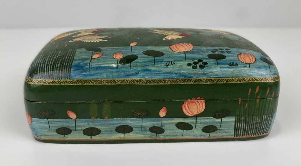 Indian Hand-Painted Lacquer Duck Motif Box - 2