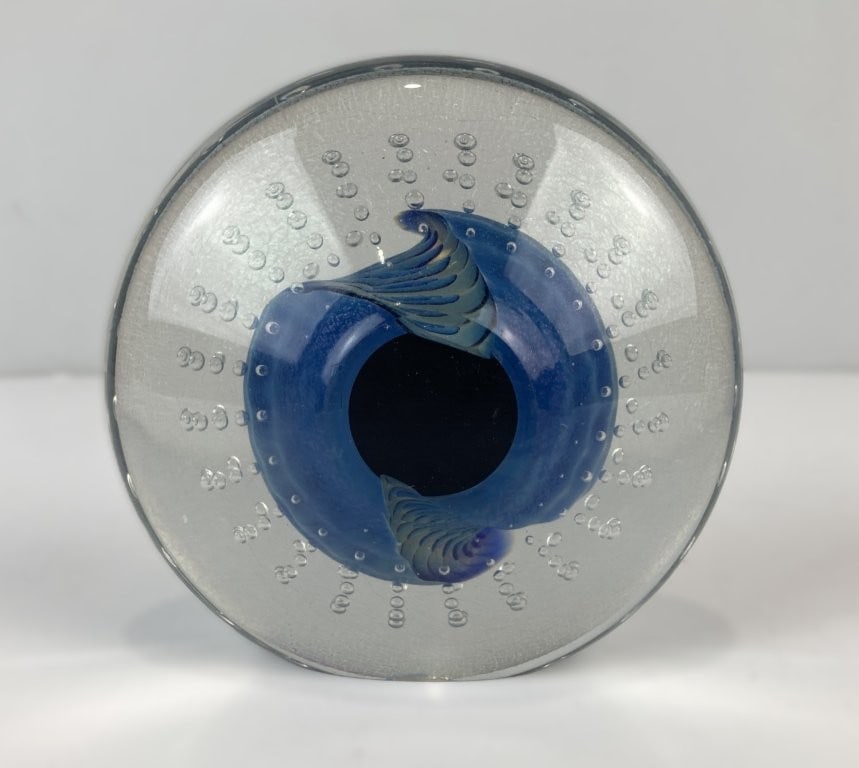Robert Eickholt Reptile Art Glass Paperweight - 3