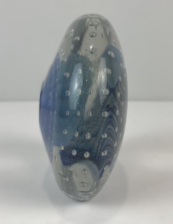 Robert Eickholt Reptile Art Glass Paperweight - 4