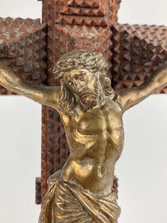 Tramp Art Crucifix - 3