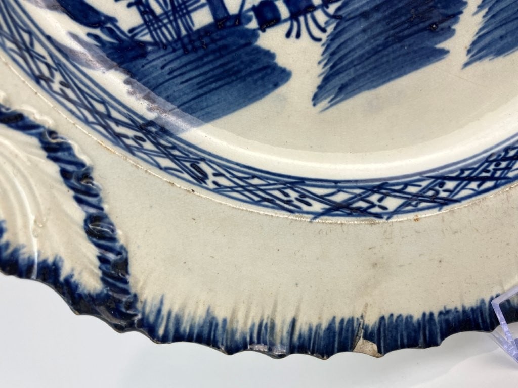 18th-Century English Long Eliza Featheredge Plate - 2