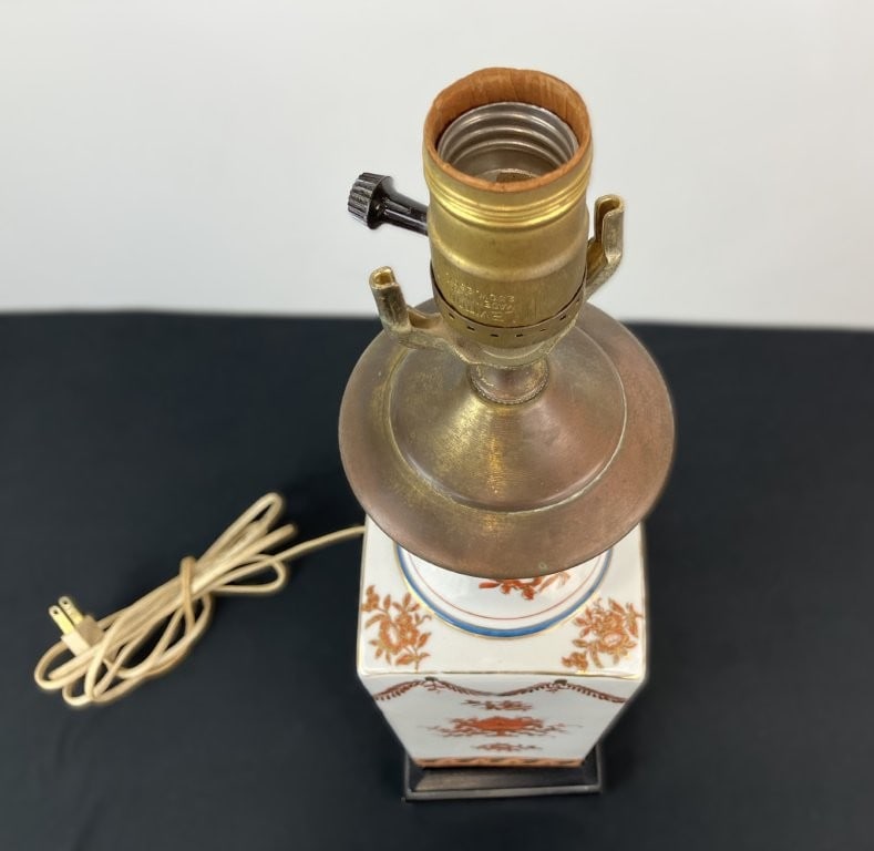 Honi Chilo Chinoiserie Porcelain Table Lamp - 5