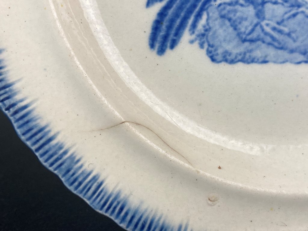 19th Century Featheredge Eagle Plate - 4